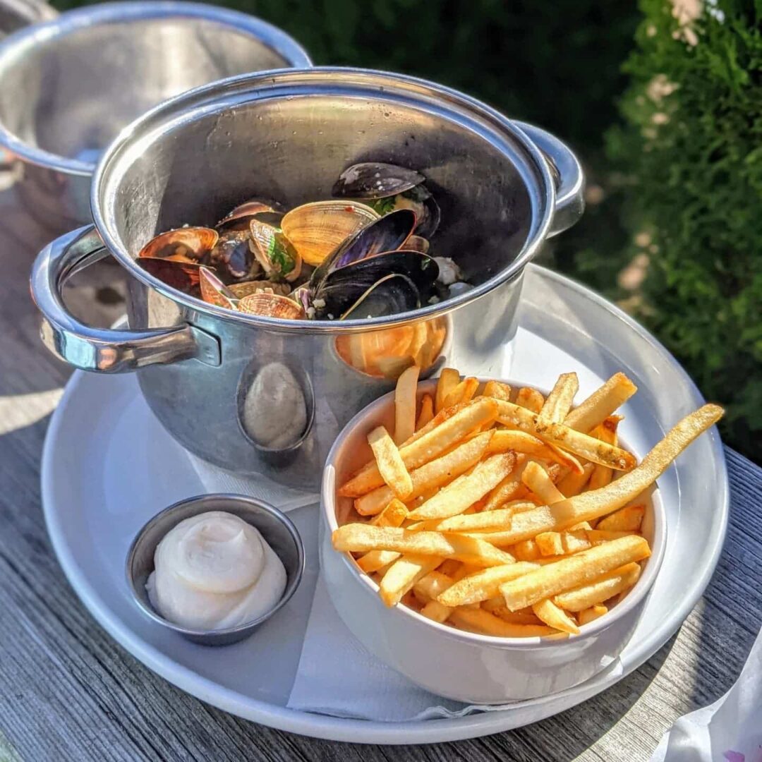 Britannia Brewing Mussels and Clams